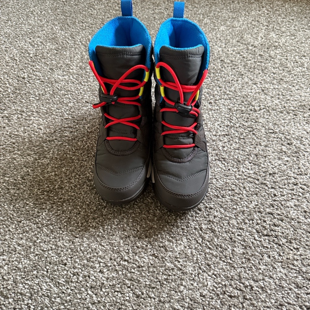 Sorel Kids Winter Boots with Blue Lining and Red Laces - Picture 2 of 7